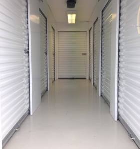 Alle lagerrom er utstyrt med overvåking og låsbare porter.